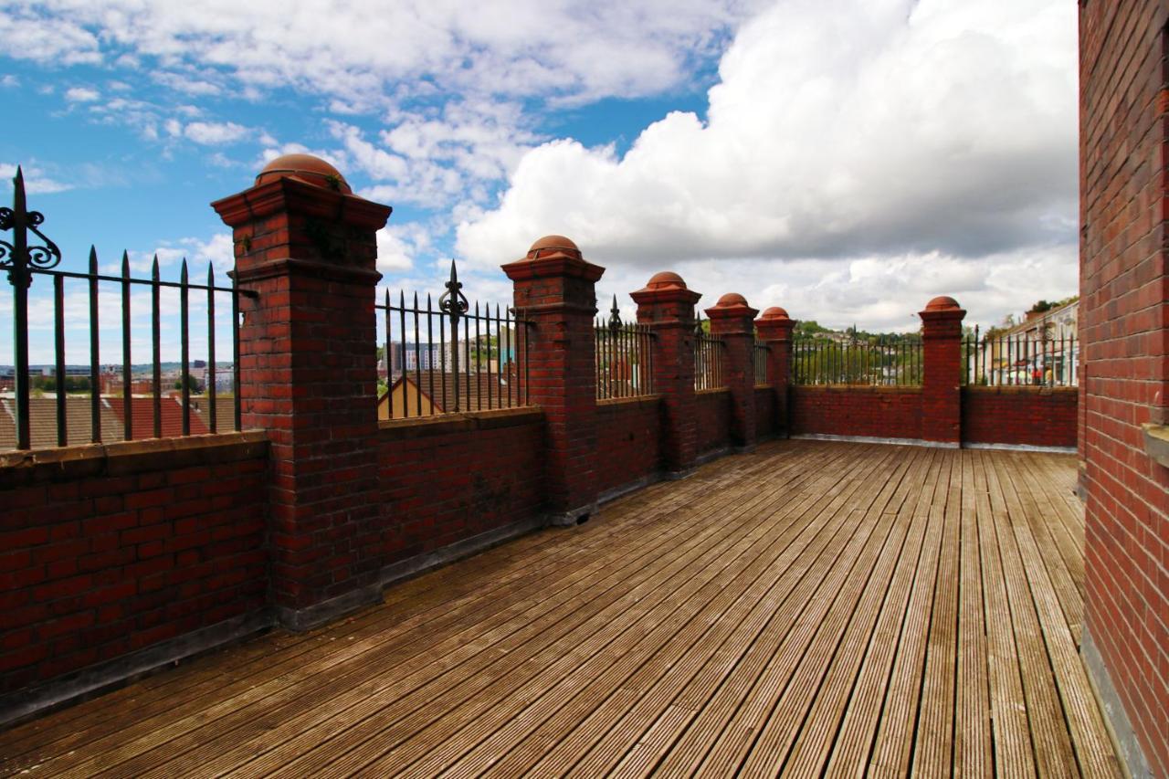St Thomas Loft Views By Ssw - 2Br, Parking, Sleeps 4, Easy Access To City Centre, Marina, Beach And M4 Swansea Exterior photo